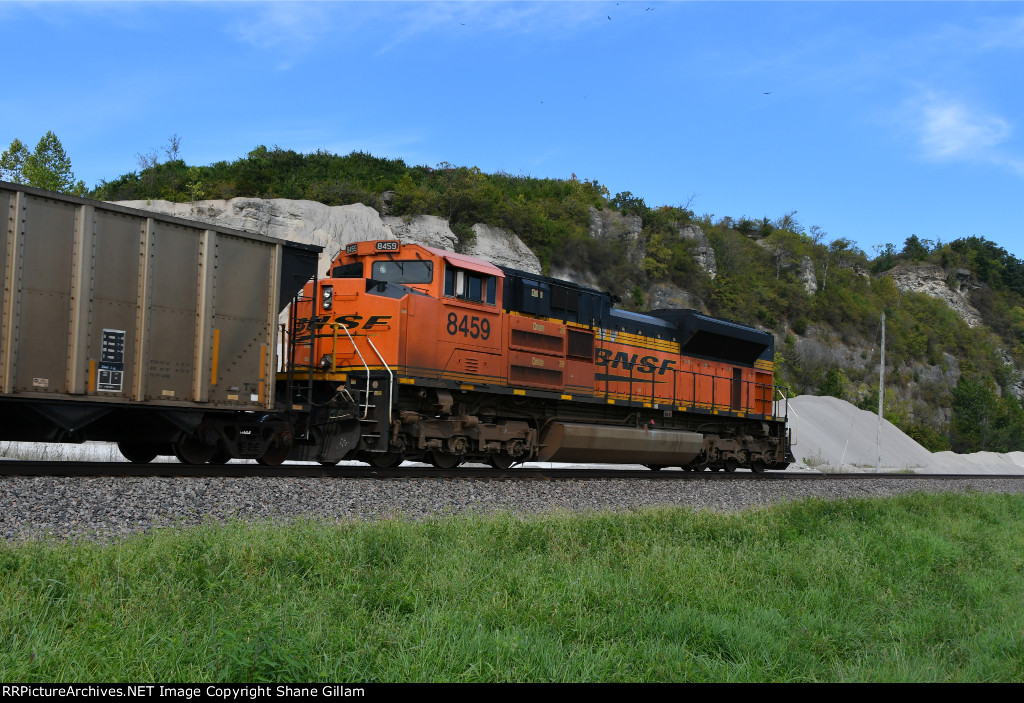 BNSF 8459 Dpu duty.